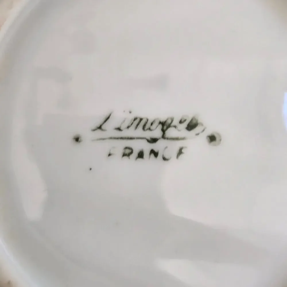 Vintage Limoges Porcelain Sea Shell Trinket Dish Paris Coat of Arms Heritage